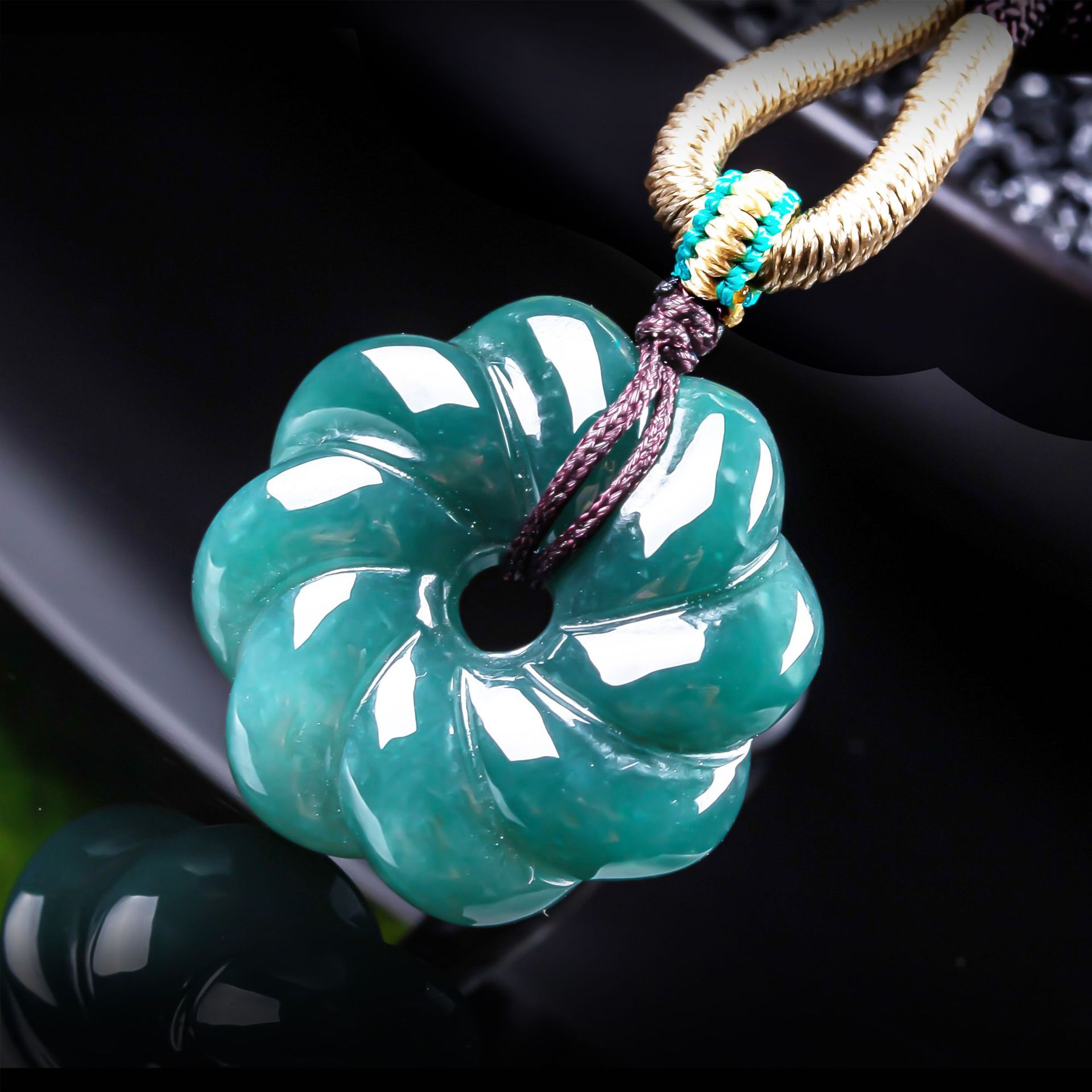 Jewelry & Watches Sp Z Oo Janów Lubelski - Collana con Pendente a Fiore in