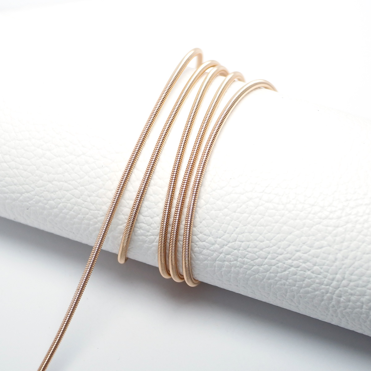 Catene a molla, catene per bra - Rose Gold Bracelet recensione e prezzo