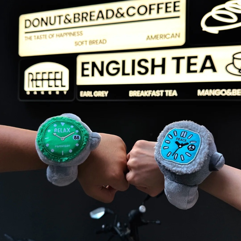 Disponibile Pop Sunday Peluche - Jewelry With Watches recensione e prezzo
